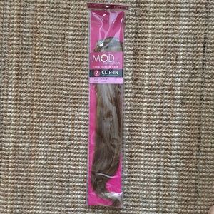 NWT 7-PC 18” CLIP-IN BLONDE HAIR EXTENSIONS